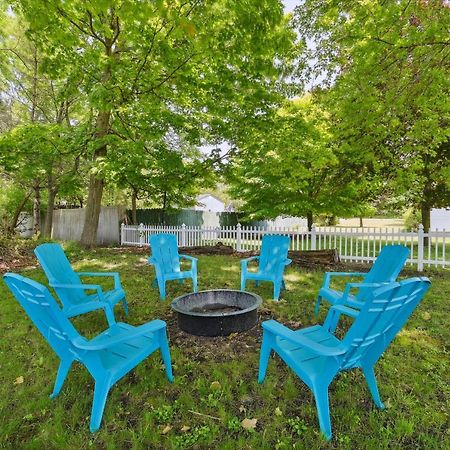 Boyne City Cottage Walk To Downtown And Lake! Экстерьер фото