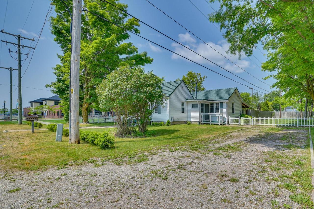 Boyne City Cottage Walk To Downtown And Lake! Экстерьер фото